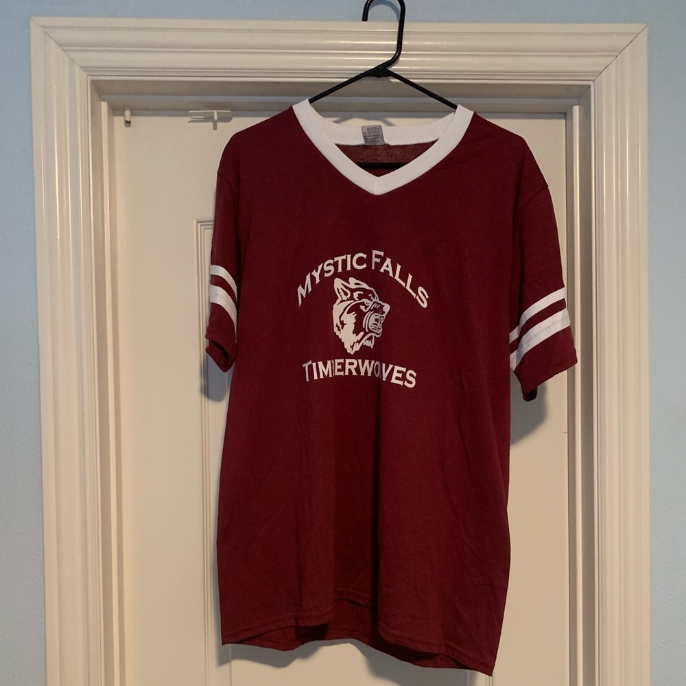 THE VAMPIRE DIARIES SALVATORE #17 T-SHIRT